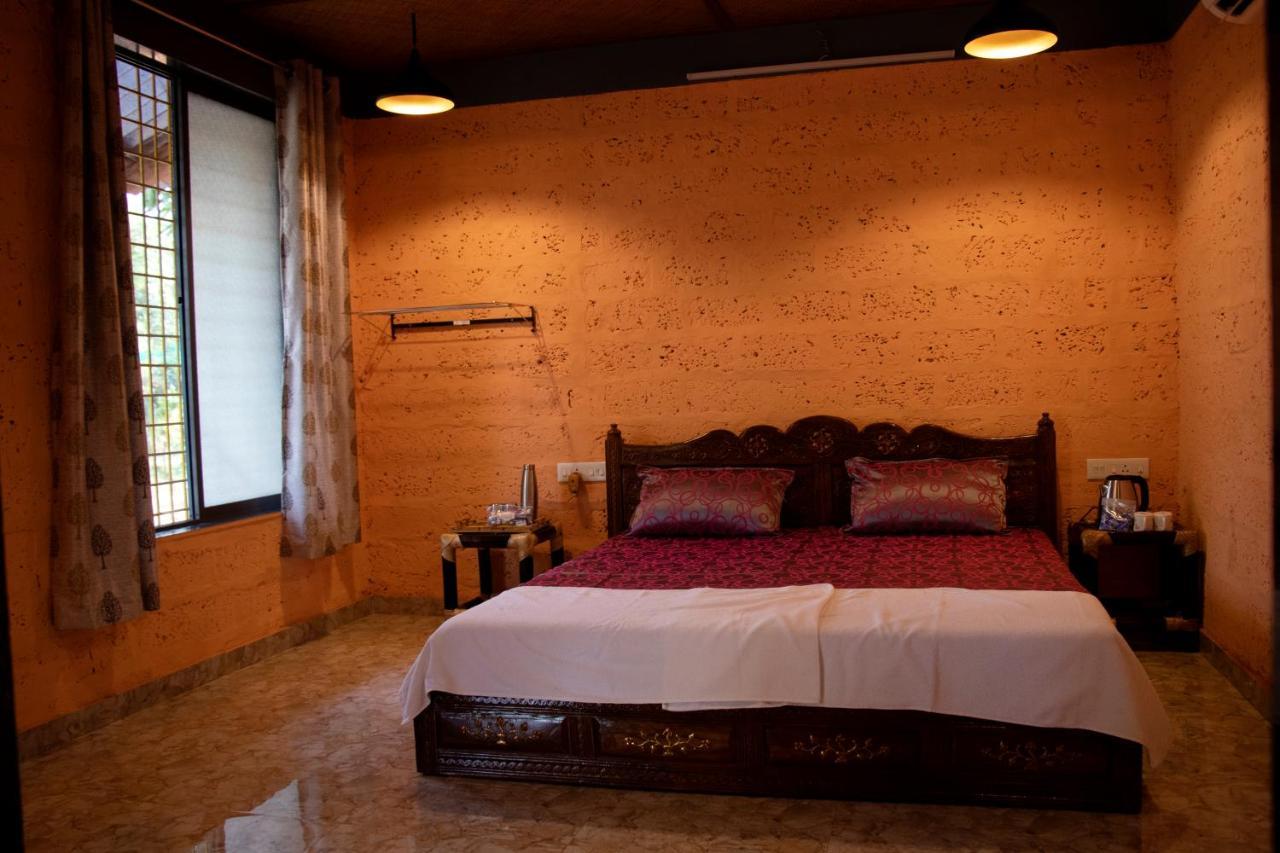 Amee'S Retreat Hotel Diveāgar Екстериор снимка