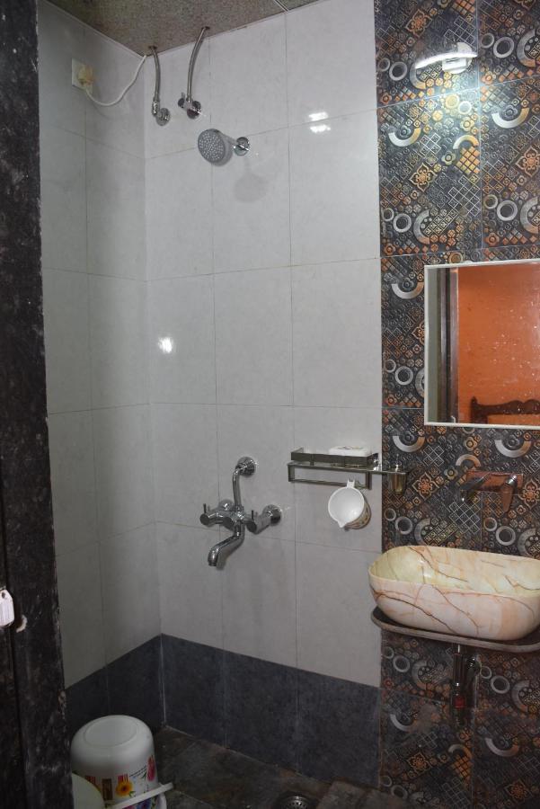 Amee'S Retreat Hotel Diveāgar Екстериор снимка